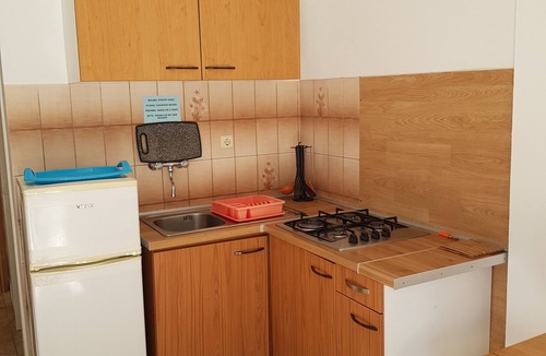 Gdinj Apartment | Two bedroom apartment near beach Cove Jedra, Hvar (A-2583-c)