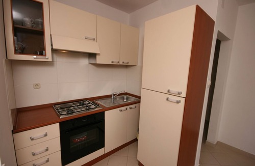 Mandre Apartment | Two bedroom apartment near beach Mandre, Pag (A-6518-a)