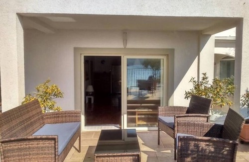 Tijesno Apartment | Two bedroom apartment near beach Tisno, Murter (A-14346-b)