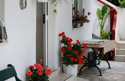 Supetarska Draga Apartment | Two bedroom apartment near beach Supetarska Draga - Gornja, Rab (A-2016-d)