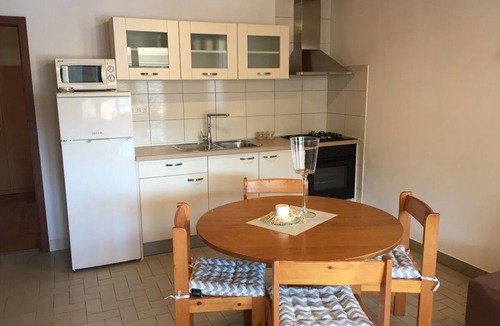 Island Dugi Otok Apartment | Two bedroom apartment near beach Sali, Dugi otok (A-880-b)