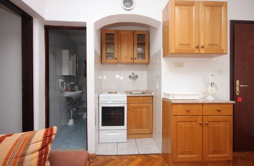 Zdrelac Apartment | Two bedroom apartment with terrace and sea view Ždrelac, Pašman (A-8046-b)