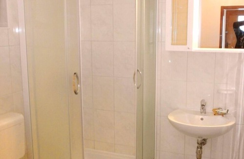 Bratus Apartment | Two bedroom apartment with terrace and sea view Bratuš, Makarska (A-2627-c)