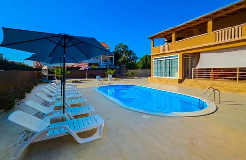 Bibinje Apartment | Two bedroom apartment with terrace Bibinje, Zadar (A-5778-b)