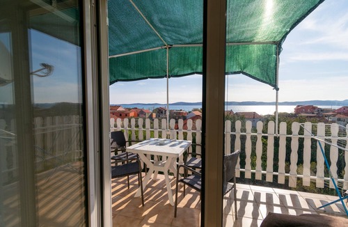 Bibinje Apartment | Two bedroom apartment with terrace and sea view Bibinje, Zadar (A-14773-b)