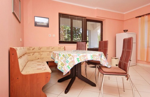 Loviste Apartment | Two bedroom apartment with terrace Lovište, Pelješac (A-10182-d)