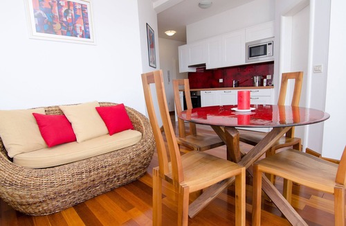 Susica Apartment | Two bedroom apartment with a swimming pool Murter (A-16655-b)