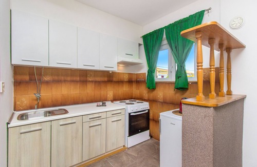 Pirovac Apartment | Two bedroom apartment with terrace Pirovac, Šibenik (A-6280-a)