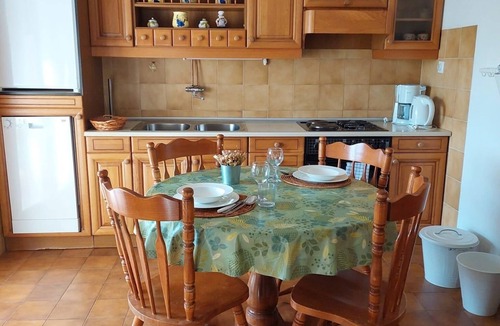 Postira Apartment | Two bedroom apartment with terrace Postira, Brač (A-700-b)