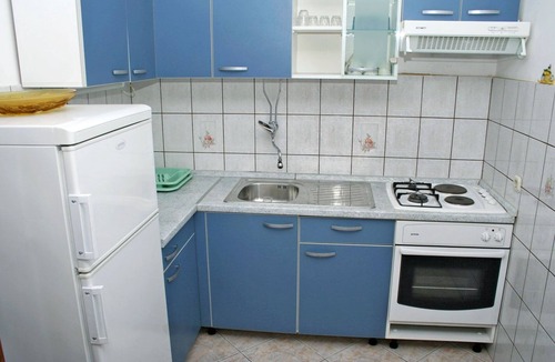 Postira Apartment | Two bedroom apartment with terrace and sea view Postira, Brač (A-2919-b)