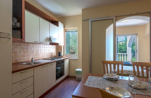 Ljubac Apartment | Two bedroom apartment with terrace and sea view Ljubač, Zadar (A-14593-a)