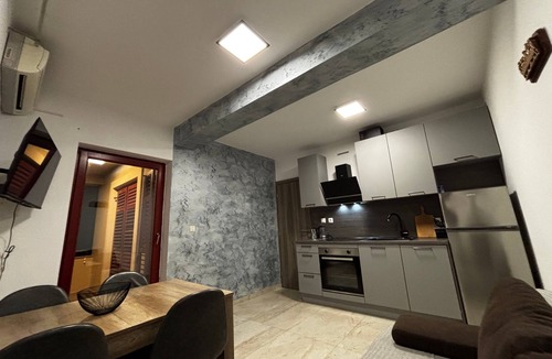 Sukosan Apartment | Two bedroom apartment with terrace and sea view Sukošan, Zadar (A-12313-b)