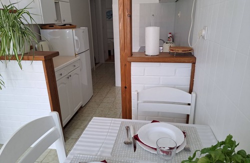 Supetar Apartment | Two bedroom apartment with terrace Supetar, Brač (A-13180-c)