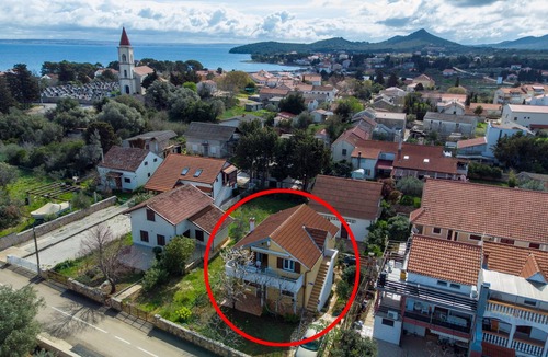 Ugljan Apartment | Two bedroom apartment with terrace Ugljan (A-19234-a)