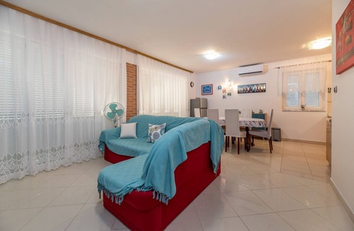 Jurandvor Apartment | Two bedroom apartment with terrace Baška, Krk (A-22407-a)