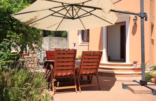 Cunski Apartment | Two bedroom apartment with terrace Ćunski, Lošinj (A-8010-a)