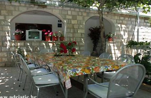 Janjina Apartment | Two-Bedroom Apartment With Terrace