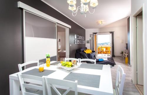 Gruz Apartment | Two Bedroom Apartment with Sea View & Balcony