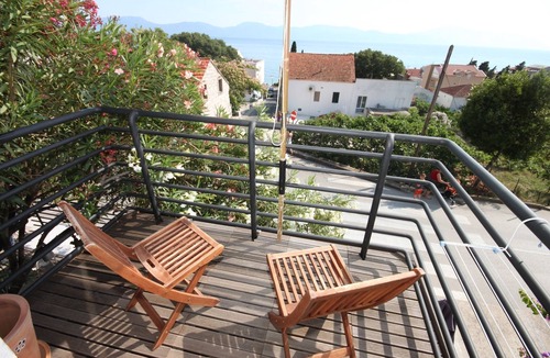 Gradac Apartment | Two bedroom apartment with balcony and sea view Gradac, Makarska (A-6661-a)