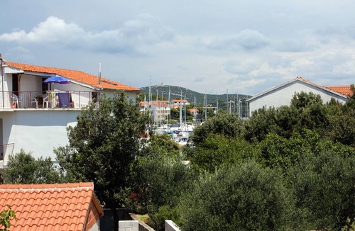 Jezera Apartment | Two bedroom apartment with terrace Jezera, Murter (A-5120-b)