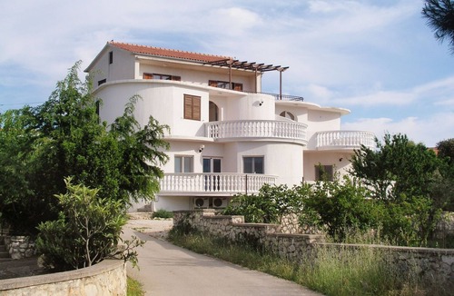 Jezera Apartment | Two bedroom apartment with terrace Jezera, Murter (A-5120-b)