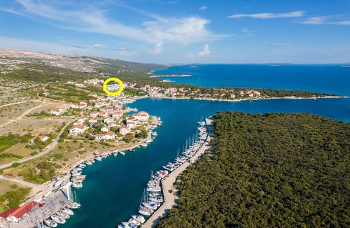 Simuni Apartment | Two bedroom apartment with balcony and sea view Šimuni, Pag (A-19861-a)