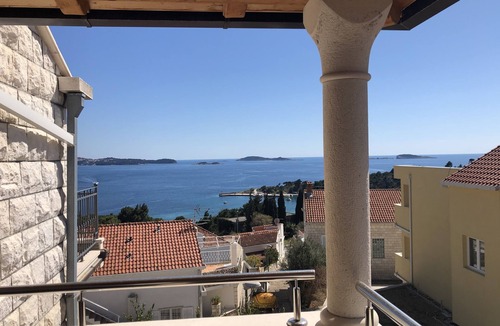 Brasina Apartment | Two bedroom apartment with terrace and sea view Mlini (Dubrovnik) (A-8566-b)