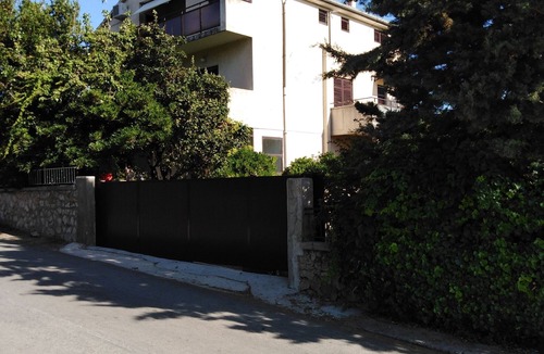 Susica Apartment | Two bedroom apartment with terrace Murter (A-5098-b)
