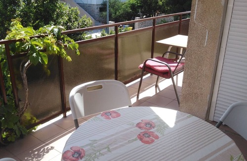 Susica Apartment | Two bedroom apartment with terrace Murter (A-5098-b)