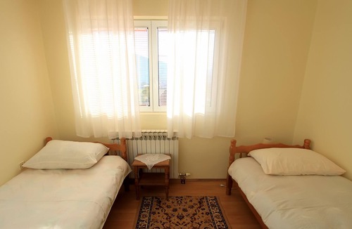 Otocac Apartment | Two bedroom apartment with balcony Čovići, Velebit (A-14302-a)