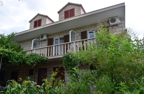 Povlja Apartment | Two bedroom apartment with terrace Povlja, Brač (A-2922-d)