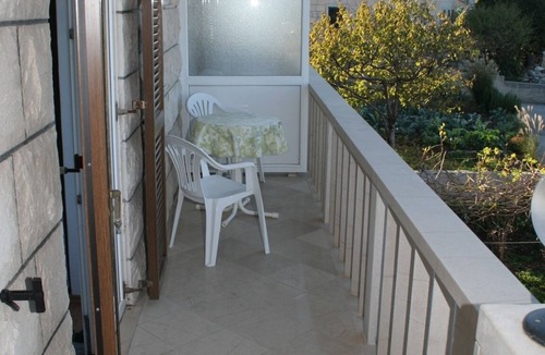 Povlja Apartment | Two bedroom apartment with terrace Povlja, Brač (A-2922-d)