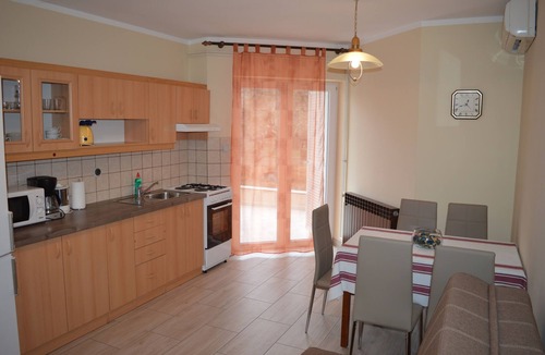 Punat Apartment | Two bedroom apartment with terrace Punat, Krk (A-16307-b)
