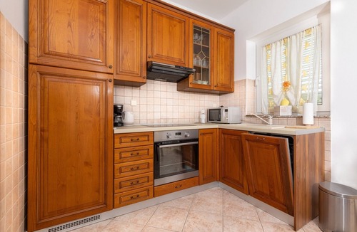 Punat Apartment | Two bedroom apartment with terrace and sea view Punat, Krk (A-20553-c)
