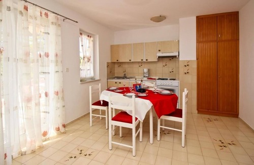 Punat Apartment | Two bedroom apartment with terrace Punat, Krk (A-23877-a)