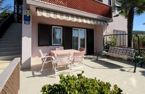 Punat Apartment | Two bedroom apartment with terrace Punat, Krk (A-23877-a)