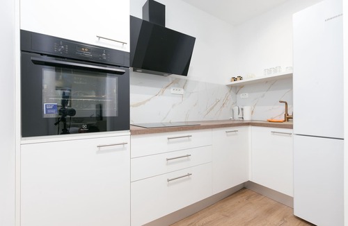 Vranjic Apartment | Two bedroom apartment with balcony Split (A-25435-a)