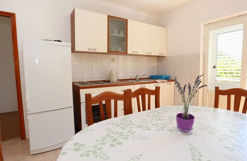 Trpanj Apartment | Two bedroom apartment with balcony Trpanj, Pelješac (A-10148-c)