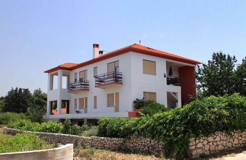 Batalaza Apartment | Two bedroom apartment with terrace Ugljan (A-830-a)