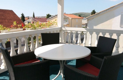 Vodice Apartment | Two bedroom apartment with terrace Vodice (A-2995-a)