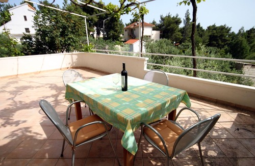 Ivan Dolac Apartment | Two bedroom apartment with terrace and sea view Ivan Dolac, Hvar (A-592-a)