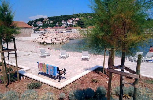 Vrisnik Apartment | Two bedroom apartment with terrace Vrisnik, Hvar (A-4051-a)