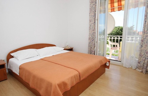Mlini Apartment | Two bedroom apartment with terrace and sea view Mlini, Dubrovnik (A-8835-a)