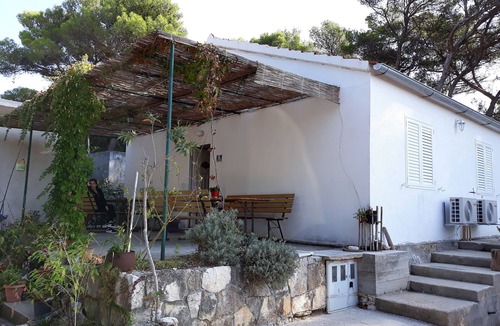 Kobas Apartment | Two bedroom apartment with terrace Cove Blaca, Mljet (A-4899-a)