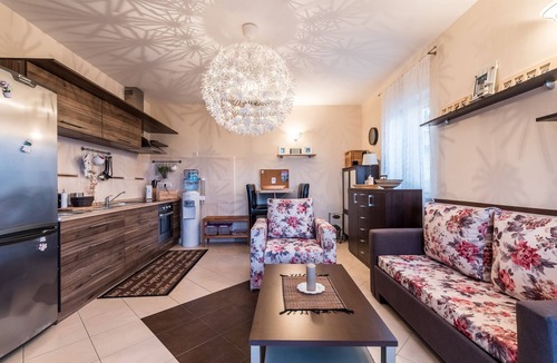 Sutomiscica Apartment | Two bedroom apartment with terrace and sea view Sutomišćica, Ugljan (A-13872-a)