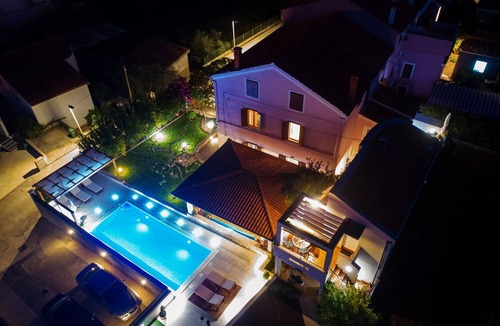 Preko Apartment | Two bedroom apartment with terrace Preko, Ugljan (A-14163-b)