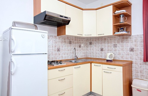 Susica Apartment | Two bedroom apartment with terrace Murter (A-5088-a)