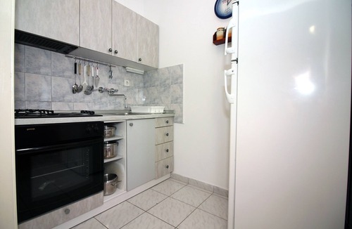 Tijesno Apartment | Two bedroom apartment with terrace and sea view Tisno (Murter) (A-5136-b)