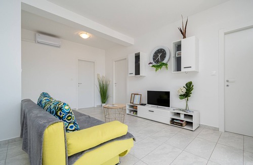 Poljica Apartment | Two bedroom apartment with terrace Poljica, Zadar (A-21807-a)