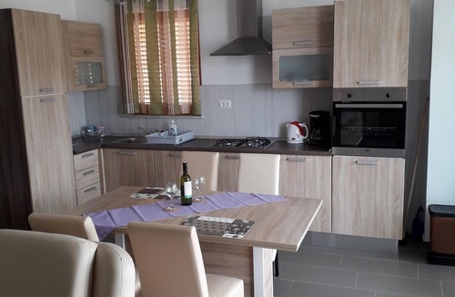 Cres Apartment | Two bedroom apartment with terrace Cres (A-15672-a)